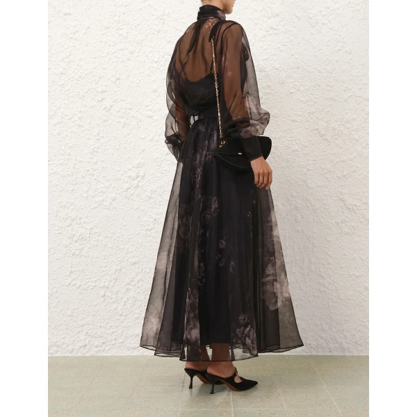 available now at Coveti.