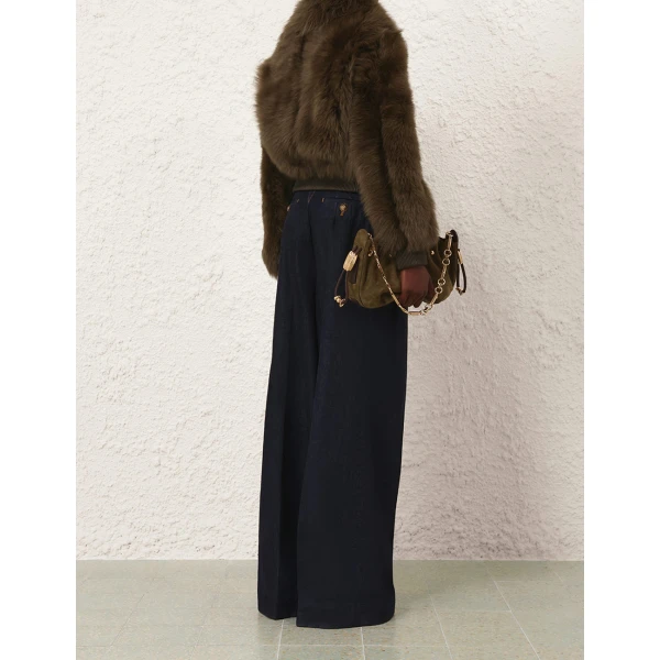 available now at Coveti.