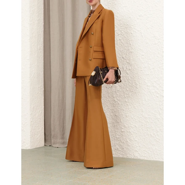 available now at Coveti.