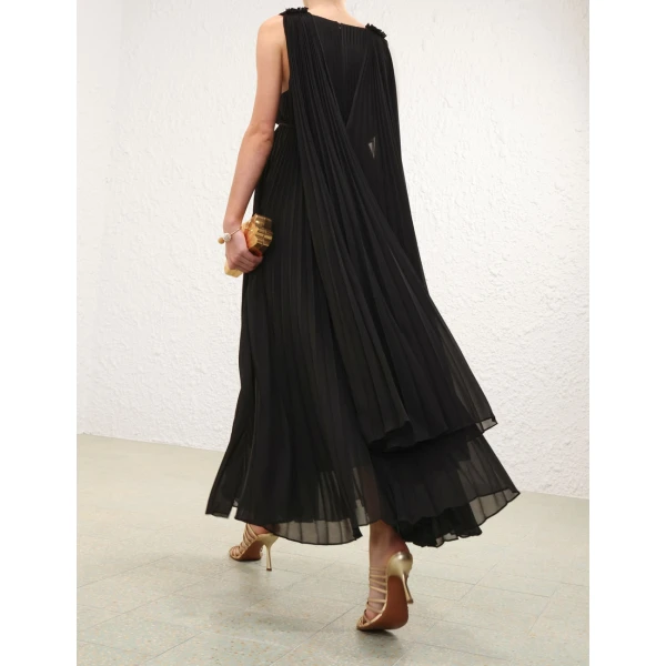 available now at Coveti.