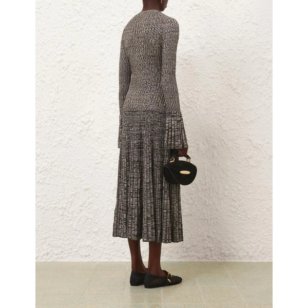 available now at Coveti.