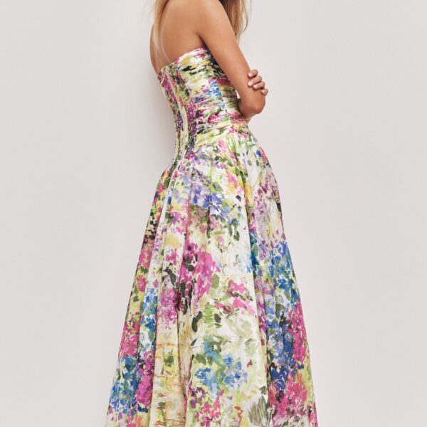 Aje Aus Dresses – structured silhouette with raw femininity from Coveti
