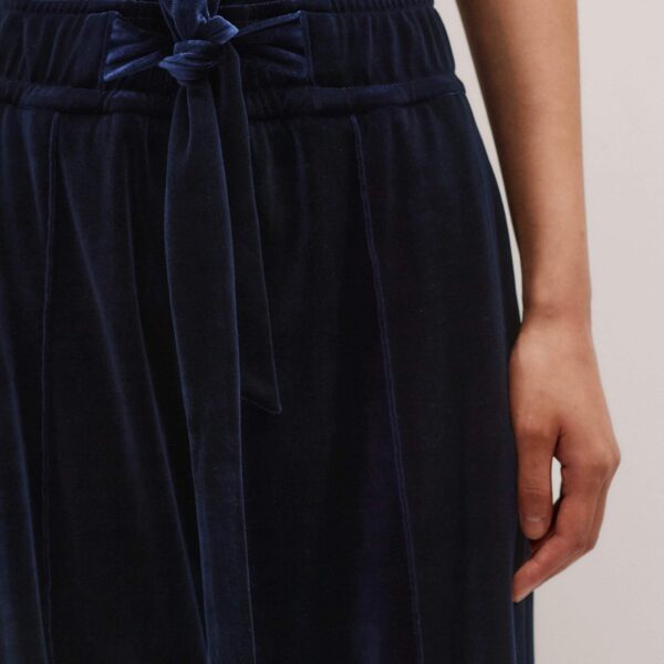 Me + Em AM-PM Fluid Track Pant – luxury British Blue in Me and Em exclusively at Coveti