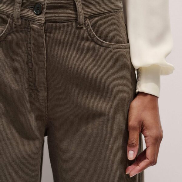 Me + Em AM-PM Wide-Leg Trouser – luxury British Grey in Me and Em exclusively at Coveti