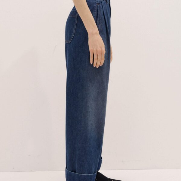Me + Em Clever Jean – luxury British Blue in Me and Em exclusively at Coveti