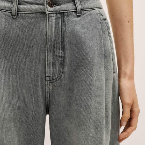 Me + Em Clever Jean – luxury British Grey in Me and Em exclusively at Coveti