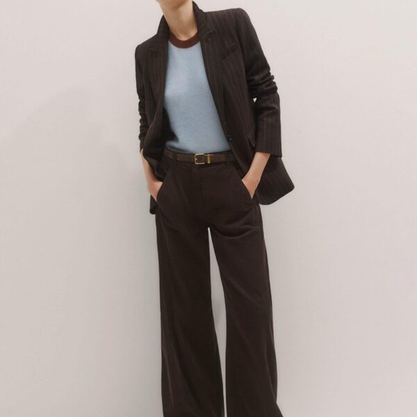 Me + Em Contrast Knit Vest – luxury British Brown in Me and Em exclusively at Coveti