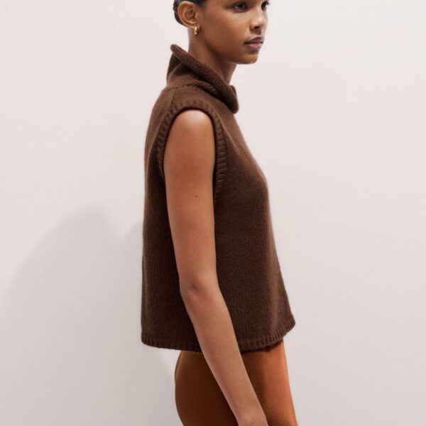 Me and Em Crop Sweater Vest – luxury British Brown in Me and Em exclusively at Coveti