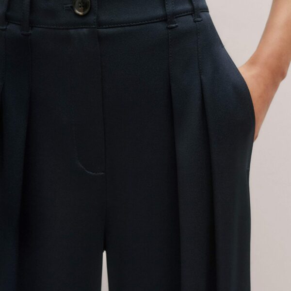 Me + Em Double Pleat Pant – luxury British Blue in Me and Em exclusively at Coveti