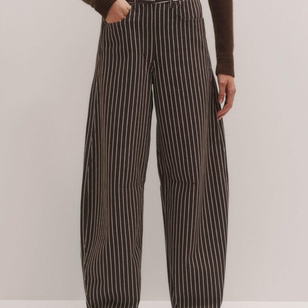 Me + Em Extreme Seam Jean – luxury British Brown in Me and Em exclusively at Coveti