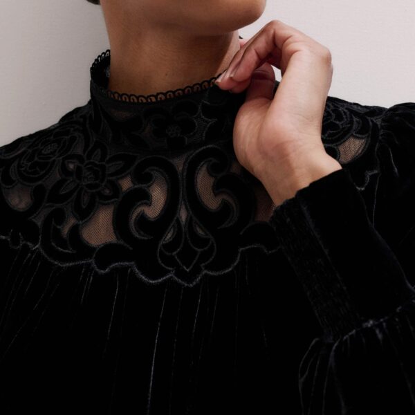 Me + Em Fluid Embroidered Top – luxury British Black in Me and Em exclusively at Coveti
