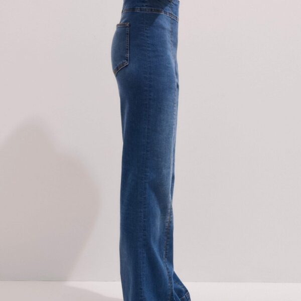 Me + Em Kick Flare Travel Jean – luxury British Blue in Me and Em exclusively at Coveti