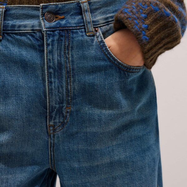 Me + Em Relaxed-Leg Jean – luxury British Blue in Me and Em exclusively at Coveti