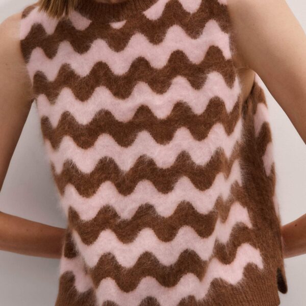 Me + Em Scallop Stripe Vest – luxury British Brown in Me and Em exclusively at Coveti