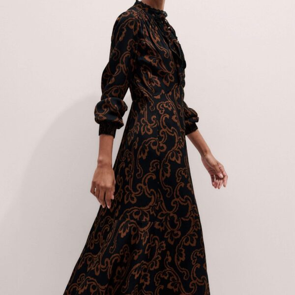 Me + Em Signature Maxi Dress – luxury British Black in Me and Em exclusively at Coveti