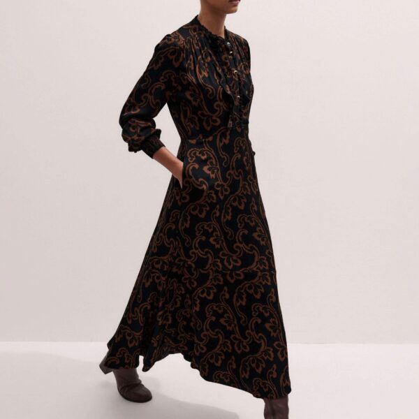 Me + Em Signature Maxi Dress – luxury British Black in Me and Em exclusively at Coveti