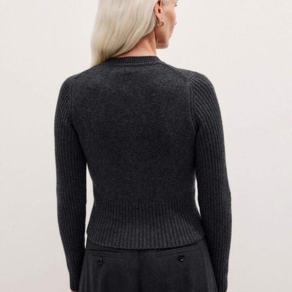 Me + Em Slim Crop Cardigan – luxury British Grey in Me and Em exclusively at Coveti
