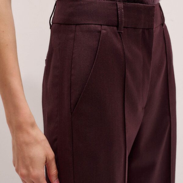 Me + Em Slim Crop Trouser – luxury British Red in Me and Em exclusively at Coveti