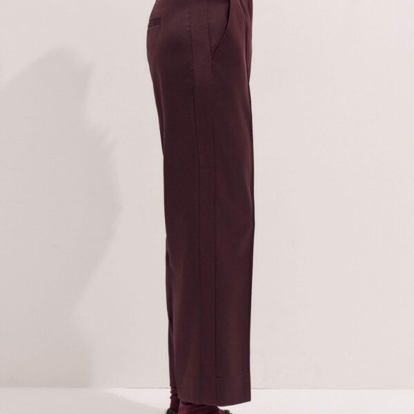 Me + Em Slim Crop Trouser – luxury British Red in Me and Em exclusively at Coveti