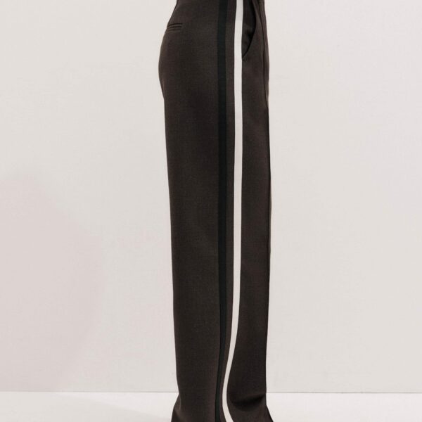 Me + Em Sporty Smart Man Pant – luxury British Brown in Me and Em exclusively at Coveti