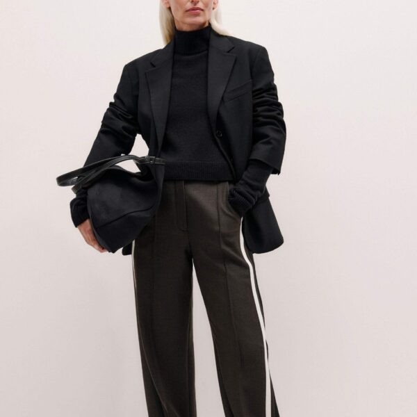 Me + Em Sporty Smart Man Pant – luxury British Black in Me and Em exclusively at Coveti