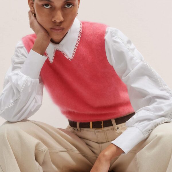 Me + Em Straight Knit Vest – luxury British Pink in Me and Em exclusively at Coveti