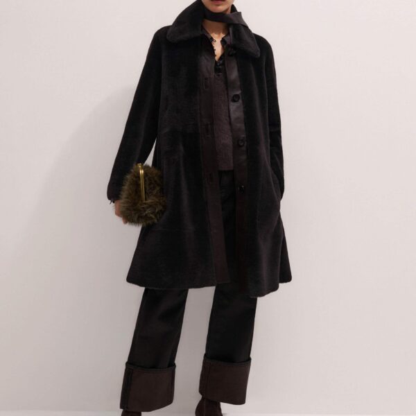 Me + Em Straight-Leg Jean – luxury British Black in Me and Em exclusively at Coveti