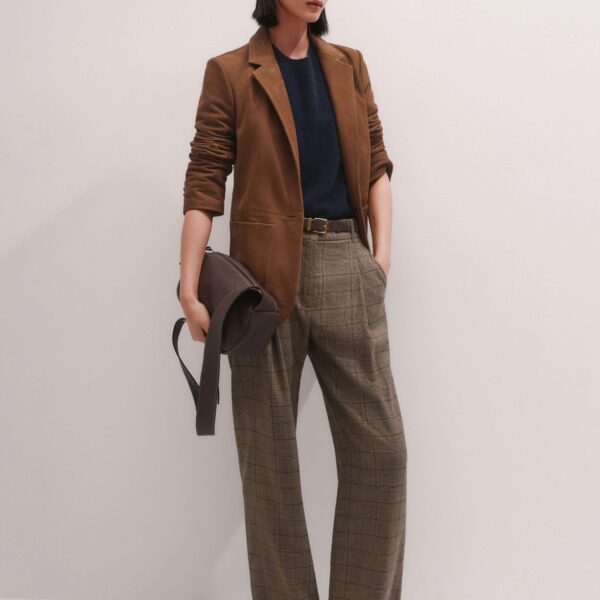 Me + Em Straight Leg Trouser – luxury British Grey in Me and Em exclusively at Coveti