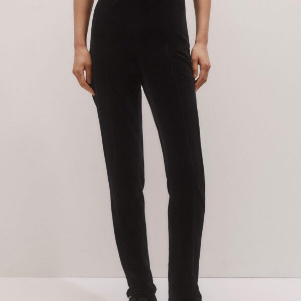 Me + Em Stretch Slim Pant – luxury British Black in Me and Em exclusively at Coveti