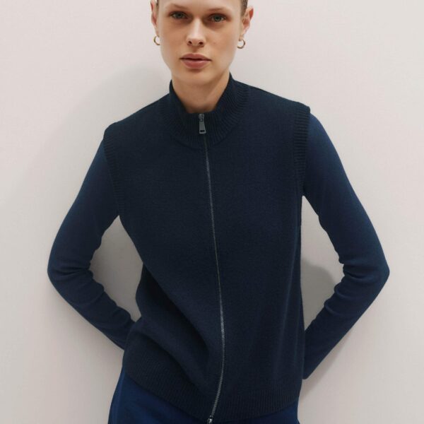 Me + Em Two-Way Zip Knit Vest – luxury British Blue in Me and Em exclusively at Coveti