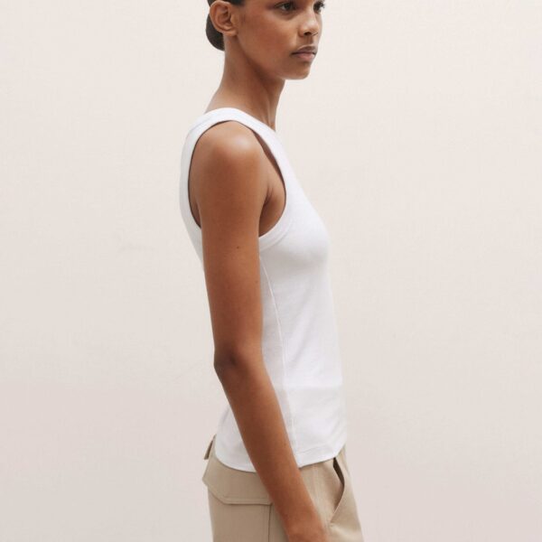 Me + Em Ultimate Crew Neck Vest – luxury British White in Me and Em exclusively at Coveti