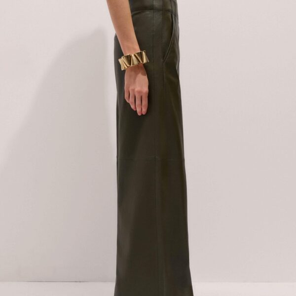 Me + Em Wide-Leg Pant – luxury British Green in Me and Em exclusively at Coveti