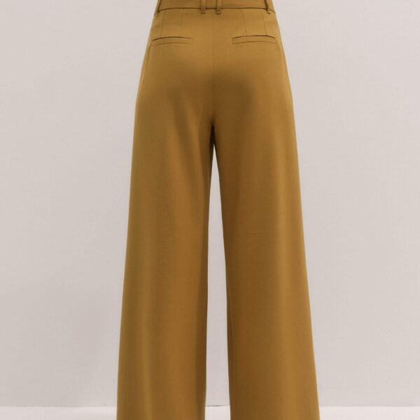 Me + Em Wide-Leg Pleat Trouser – luxury British Yellow in Me and Em exclusively at Coveti