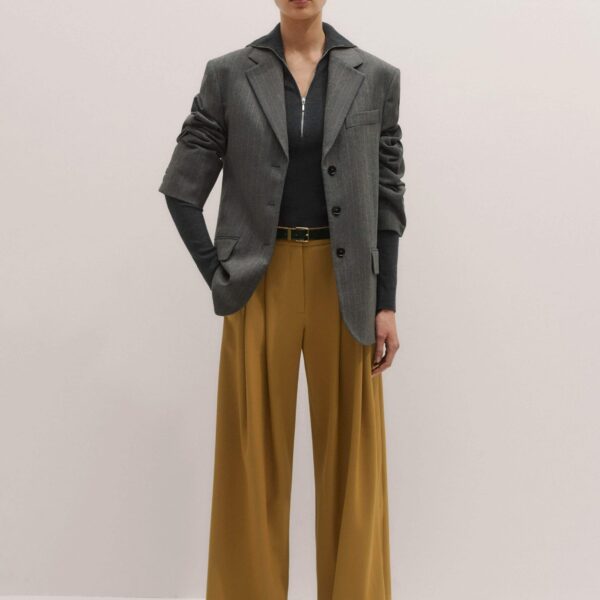 Me + Em Wide-Leg Pleat Trouser – luxury British Yellow in Me and Em exclusively at Coveti