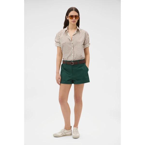 Oroton clothing