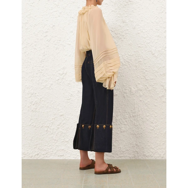 available now at Coveti.
