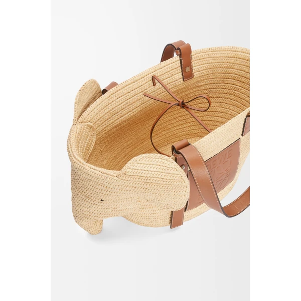 LOEWE Elephant Basket
In Raffia And Calfskin, view 4