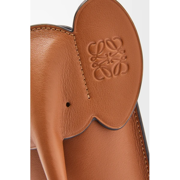 LOEWE Elephant Pocket
In Classic Calfskin, view 3
