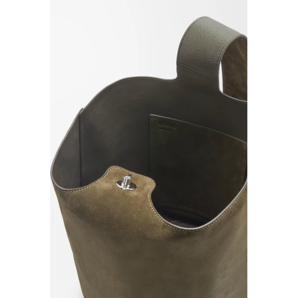 LOEWE Large Pebble Bucket Bag In Suede Calfskin, view 4