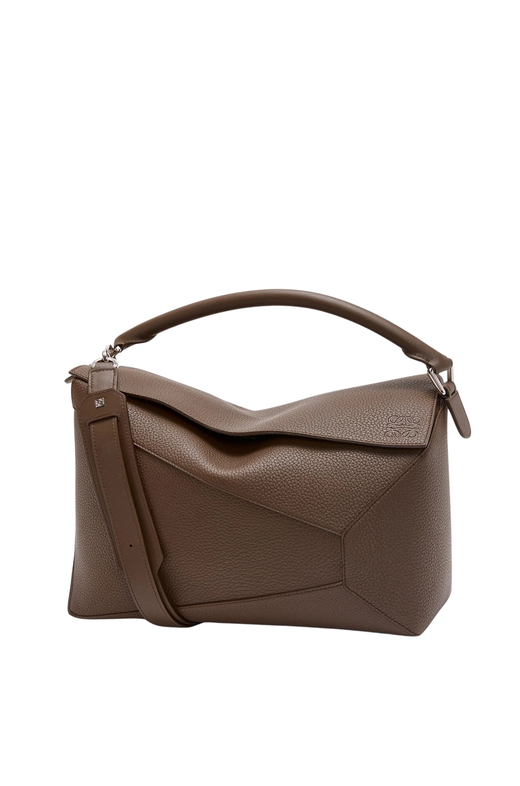 LOEWE-Large-Puzzle-Edge-Bag-In-Grained-Calfskin-2025-coveti-scaled61714_nobg coveti
