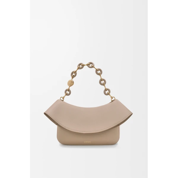 LOEWE Medium Ola Bag
In Smooth Calfskin, view 3