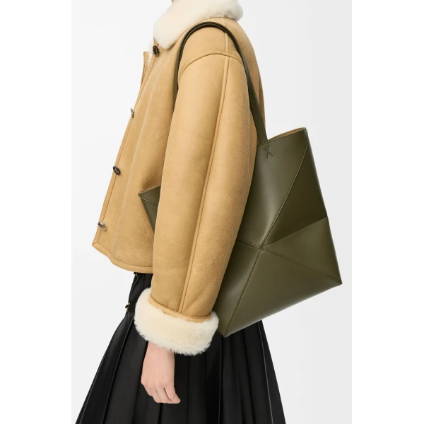 LOEWE Medium Puzzle Fold Tote In Shiny Calfskin, view 2