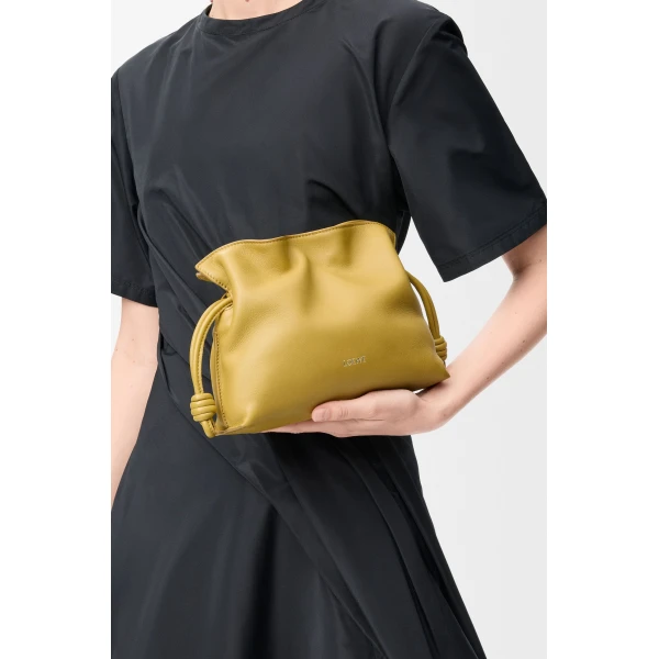 LOEWE Mini Flamenco Clutch
In Nappa Calfskin, view 2