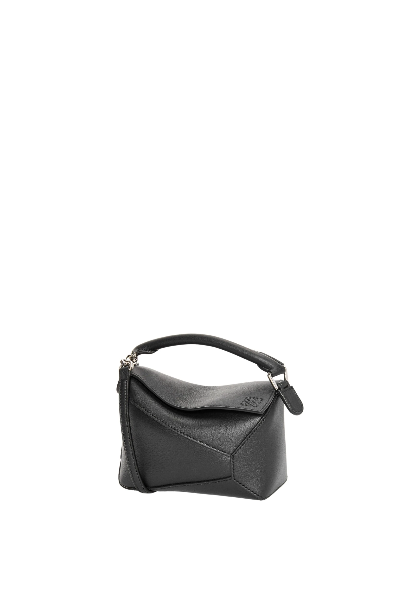 LOEWE-Mini-Puzzle-Edge-Bag-In-Classic-Calfskin-2025-coveti-scaled81817_nobg coveti