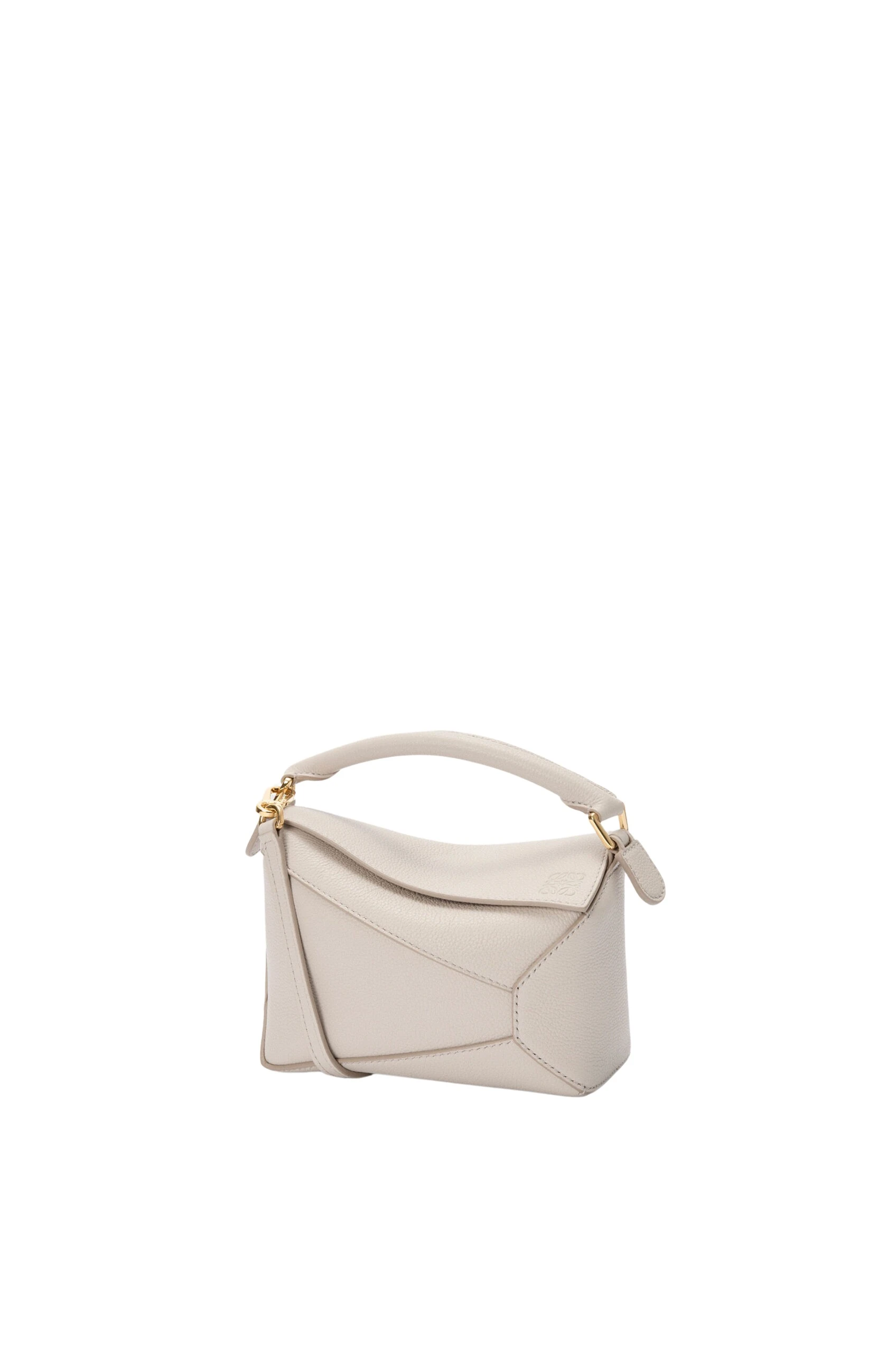 LOEWE-Mini-Puzzle-Edge-Bag-In-Soft-Grained-Calfskin-2025-coveti-scaled41681_nobg coveti