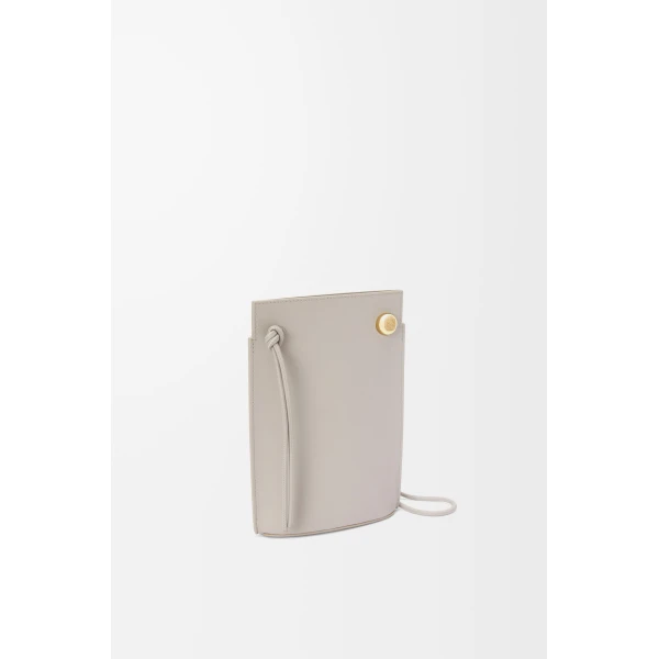 LOEWE Pebble Dice Pocket
In Classic Calfskin, view 2