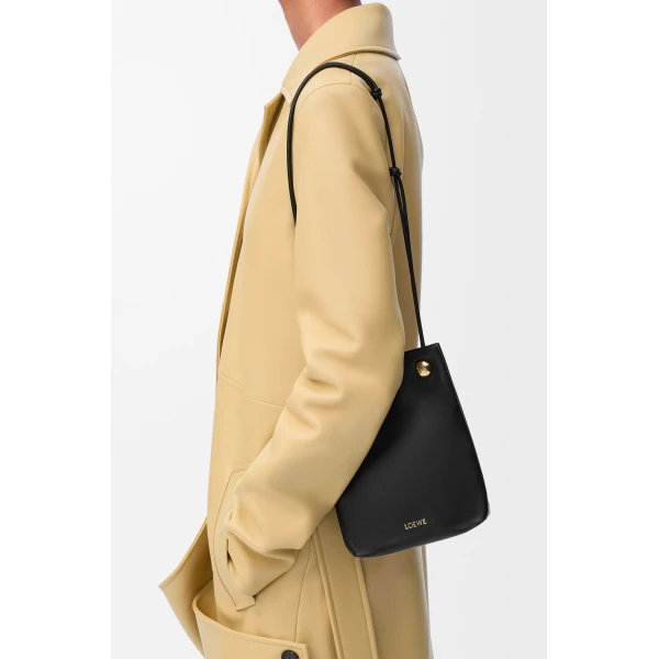 LOEWE Pebble Pouch
In Smooth Calfskin, view 2