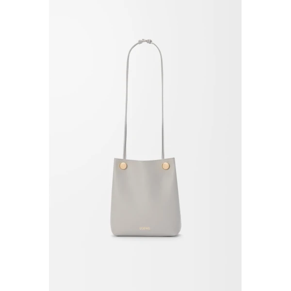 LOEWE Pebble Pouch
In Smooth Calfskin, view 3