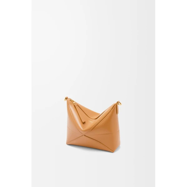 LOEWE Puzzle Fold Pouch In Shiny Nappa Calfskin, view 4
