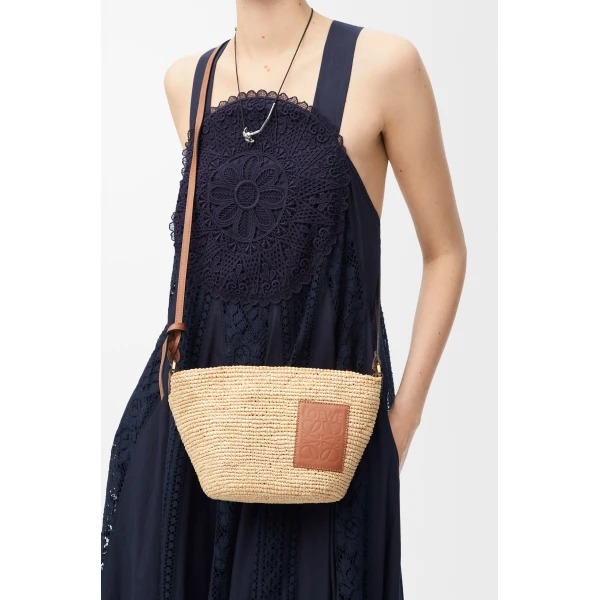 LOEWE Slit Pochette Bag
In Raffia And Calfskin, view 2